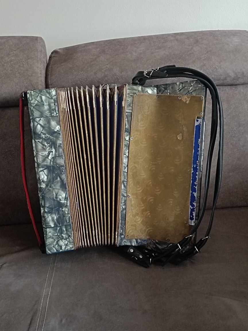 Akordeon hohner tango 4