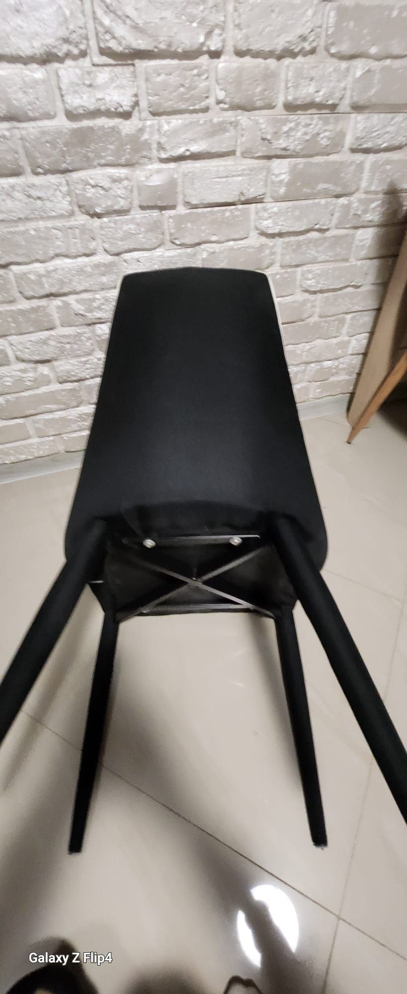 Krzesło czarne materiał