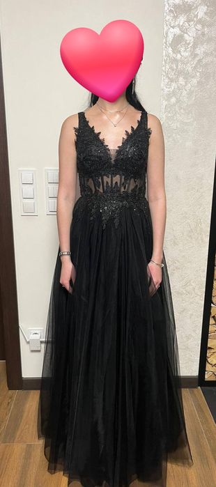 Sukienka czarna studniowka