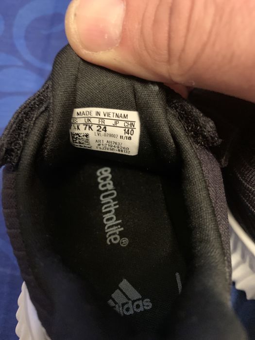 Tenis adidas tamanho 24 novos