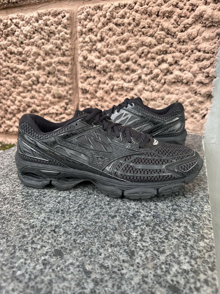 Mizuno Wave Creation 19 кроссовки оригинал 43 размер