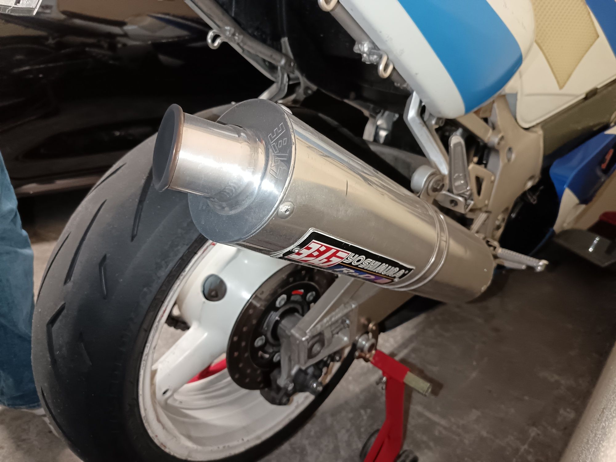 Suzuki GSX-R 750
