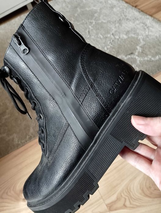 CATWALK. Markowe sliczne buty zimowe.