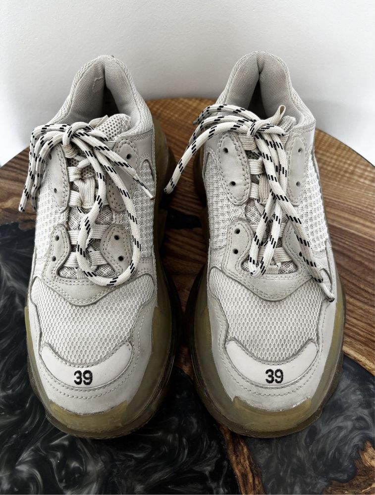 Balenciaga Triple S 39