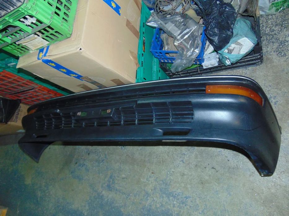 Toyota Corolla GL Liftback para-choques