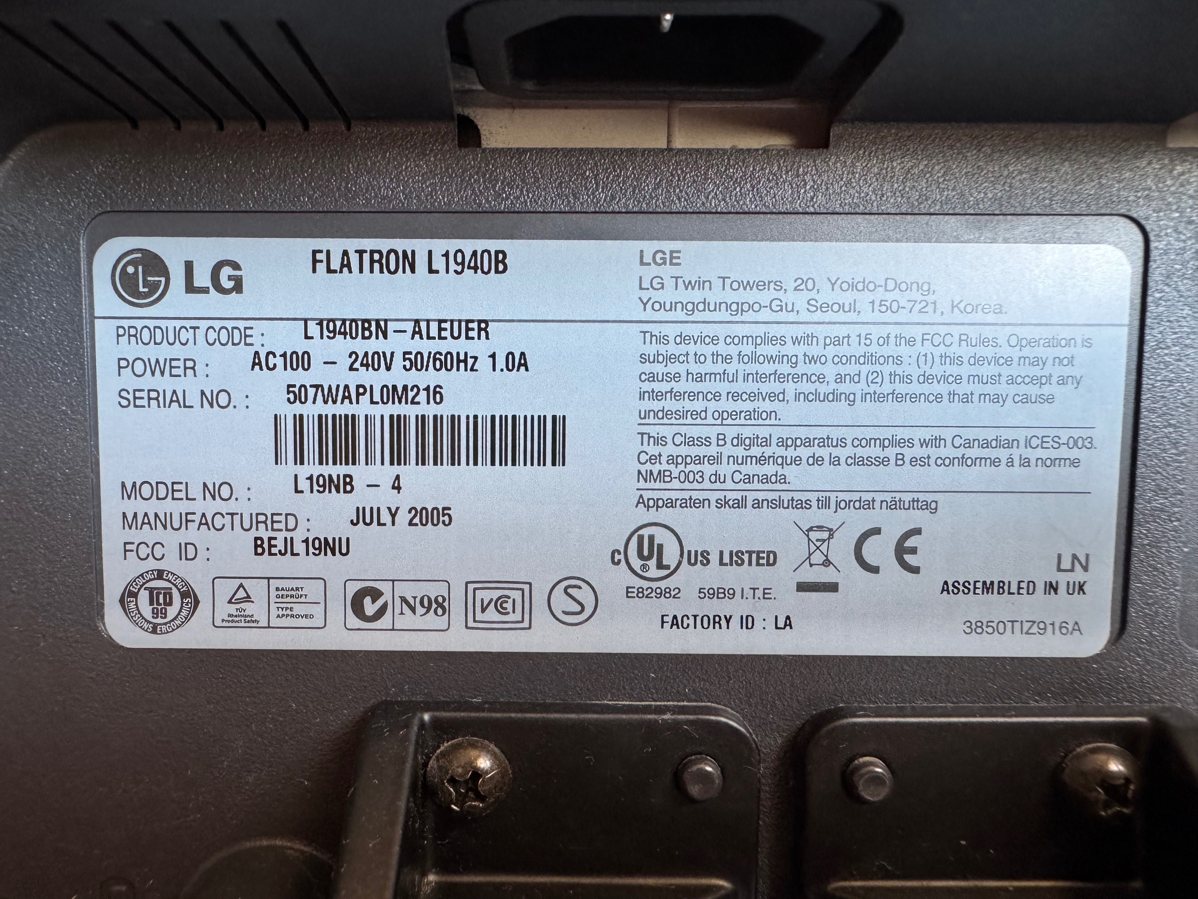 Monitor LCD LG 19” cali L1940B ‭1280x1024 60Hz