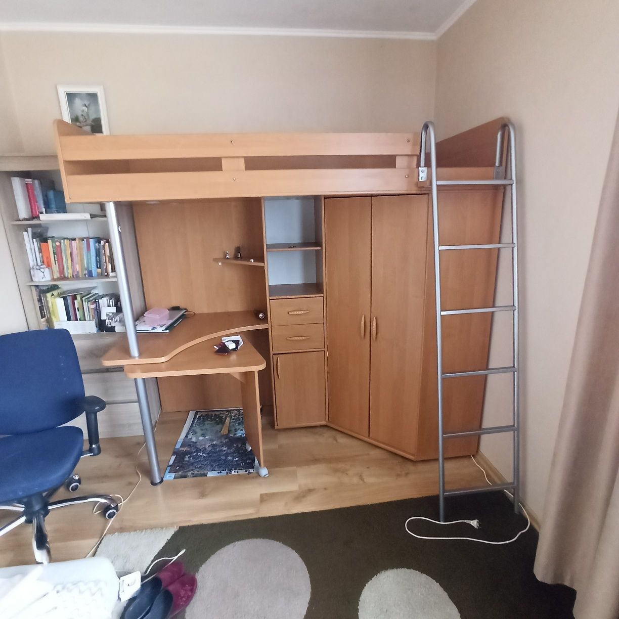 Łóżko piętrowe/szafa/biurko. 3w1