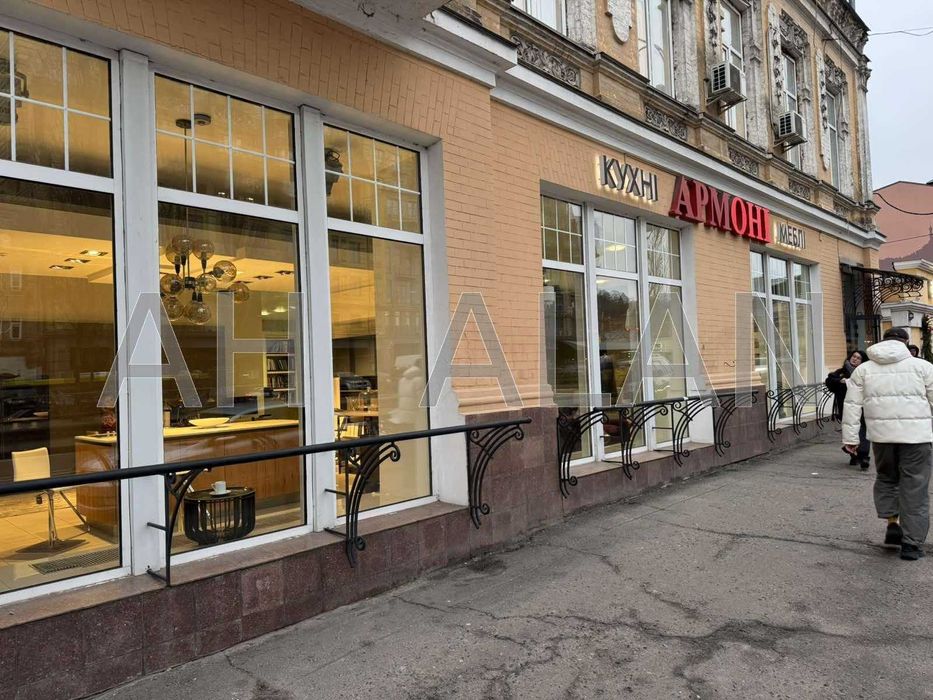 Без комісії Оренда фасадного нежитлове приміщення Подол Верхній Вал