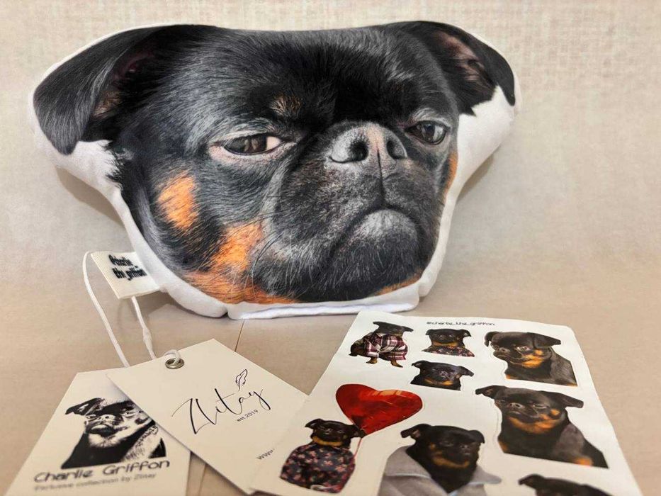Подушка маленька  із невдоволеною собакою "charlie_the_griffon"