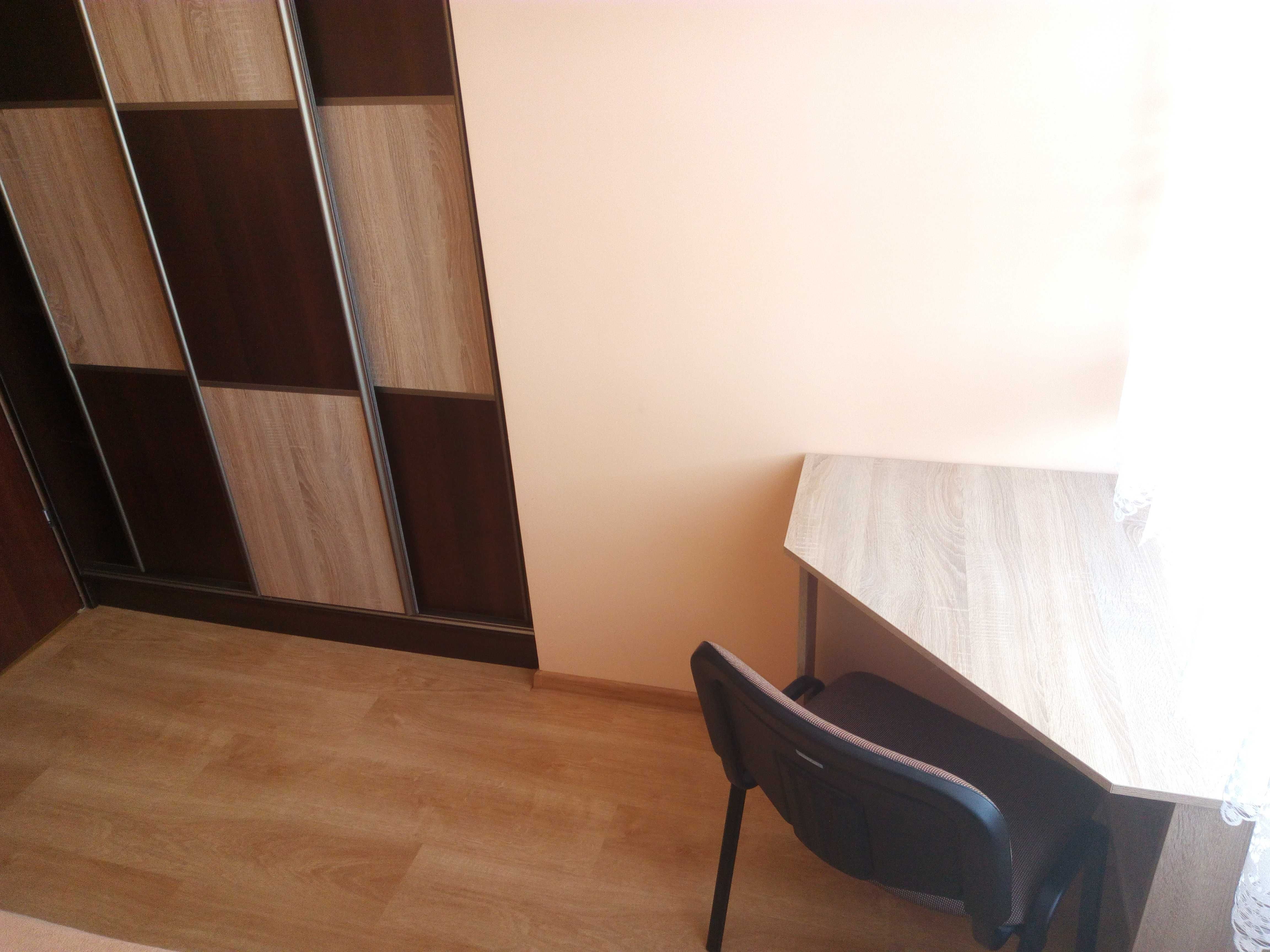 Pokój jednoosobowy na Gagarina 122 5 min od UMK