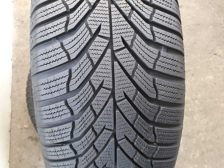 2x Kumho Wintercraft WP52  235/65r17  7,2mm 2023r