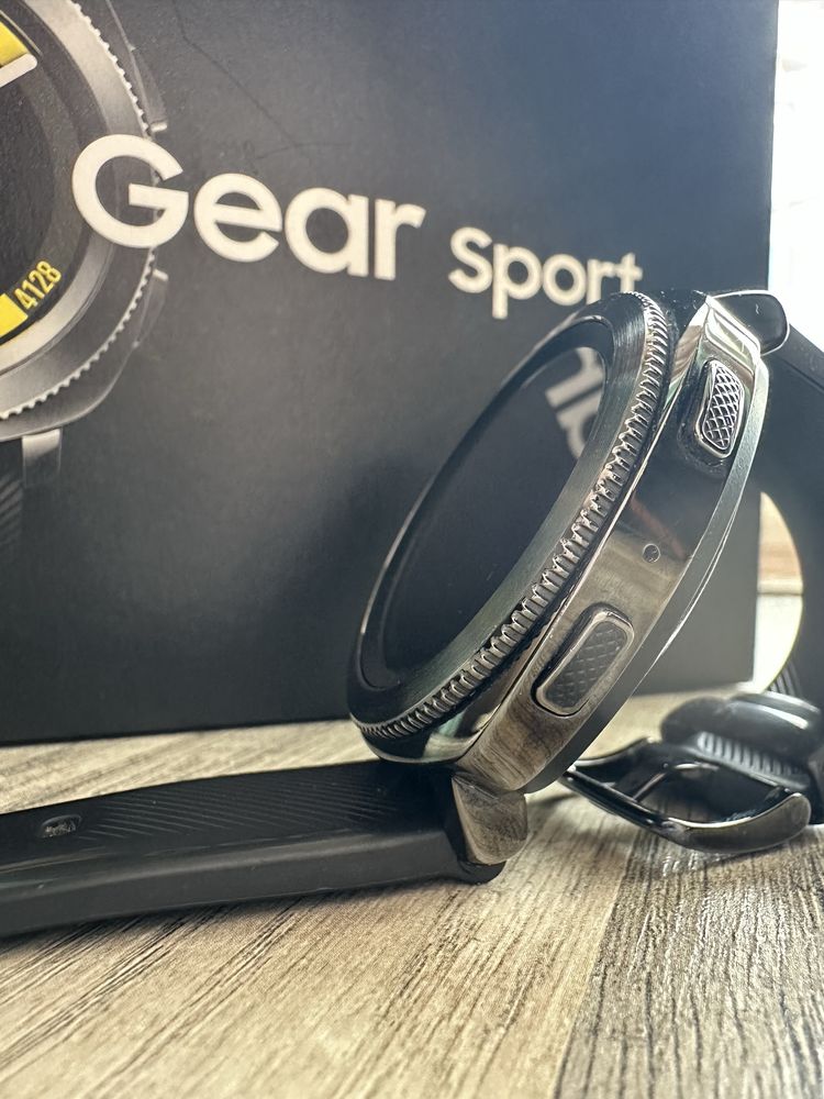 Смарт годинник Samsung gear Sport
