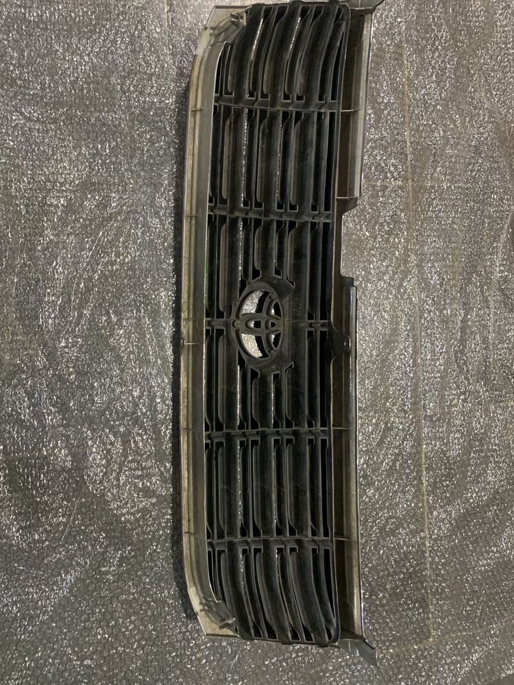 Решетка радиатора  Toyota land cruiser 100, 53111 60340