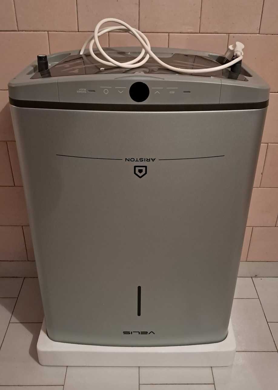 Elektryczny podgrzewacz wody Ariston Velis Tech 50 (bez Wi-Fi)