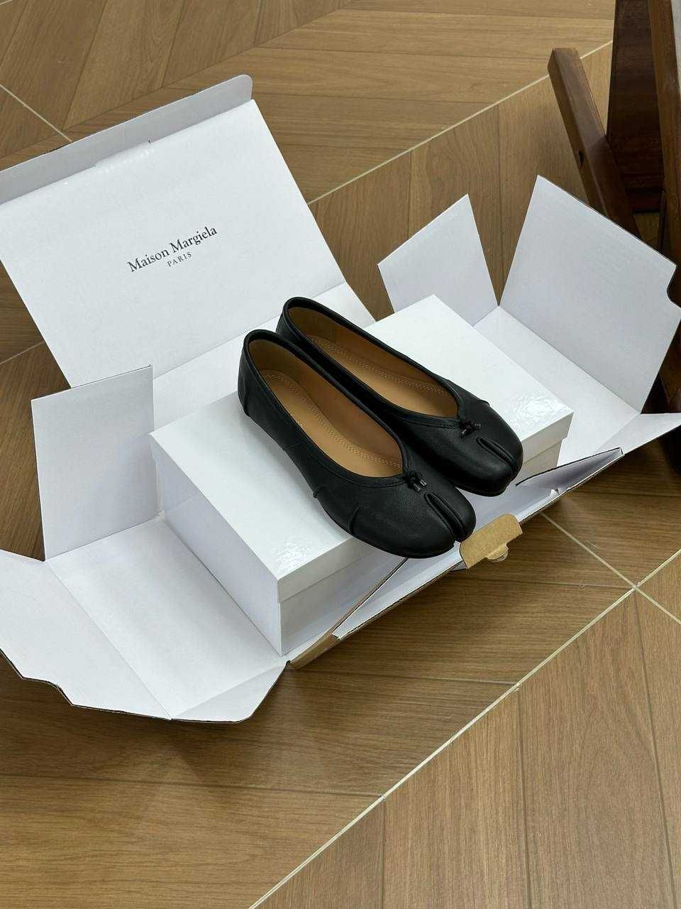 Балетки табі від Maison Margiela