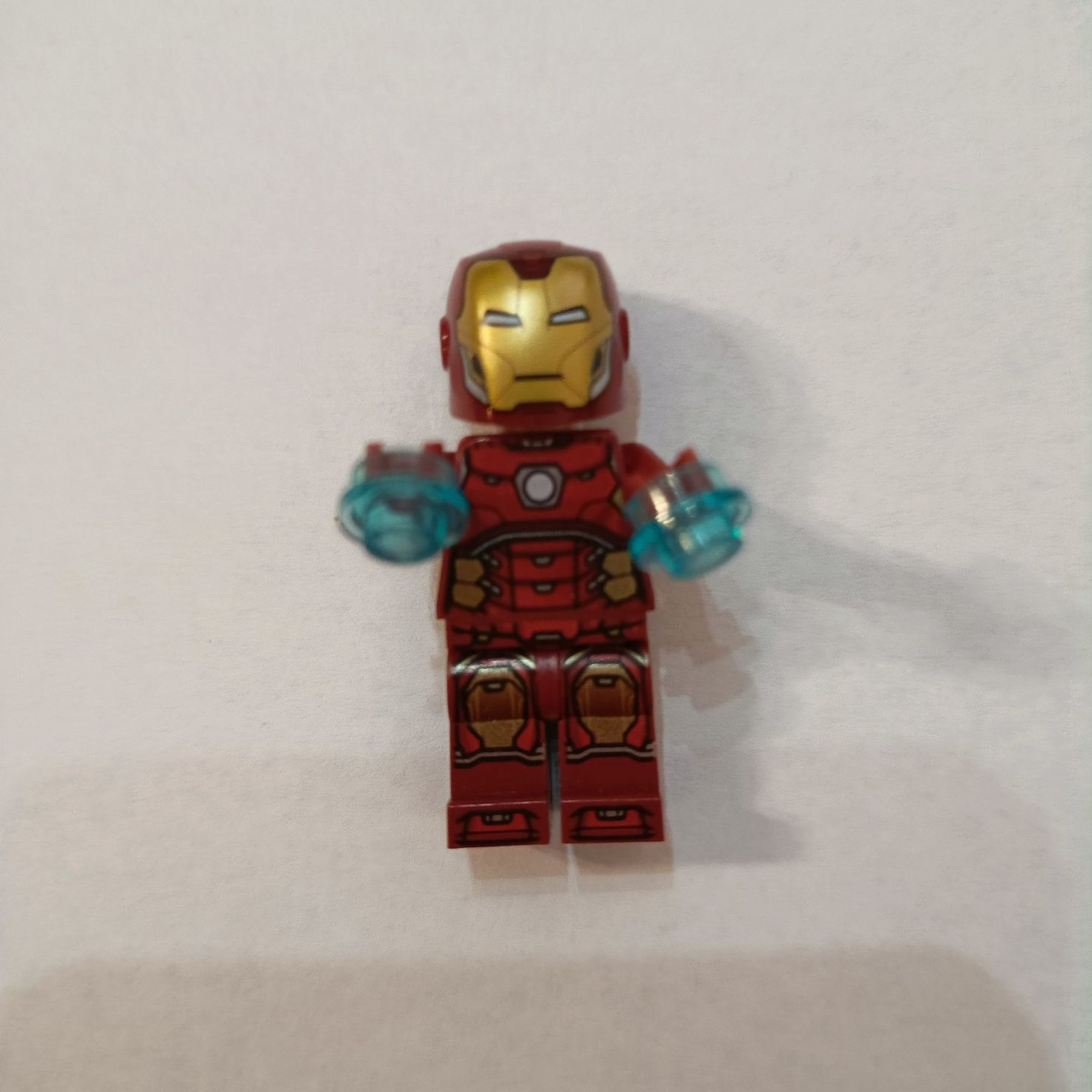 Mini figurki LEGO Marvel Iron Man, Star lord, Kapitan Marvel, Thor