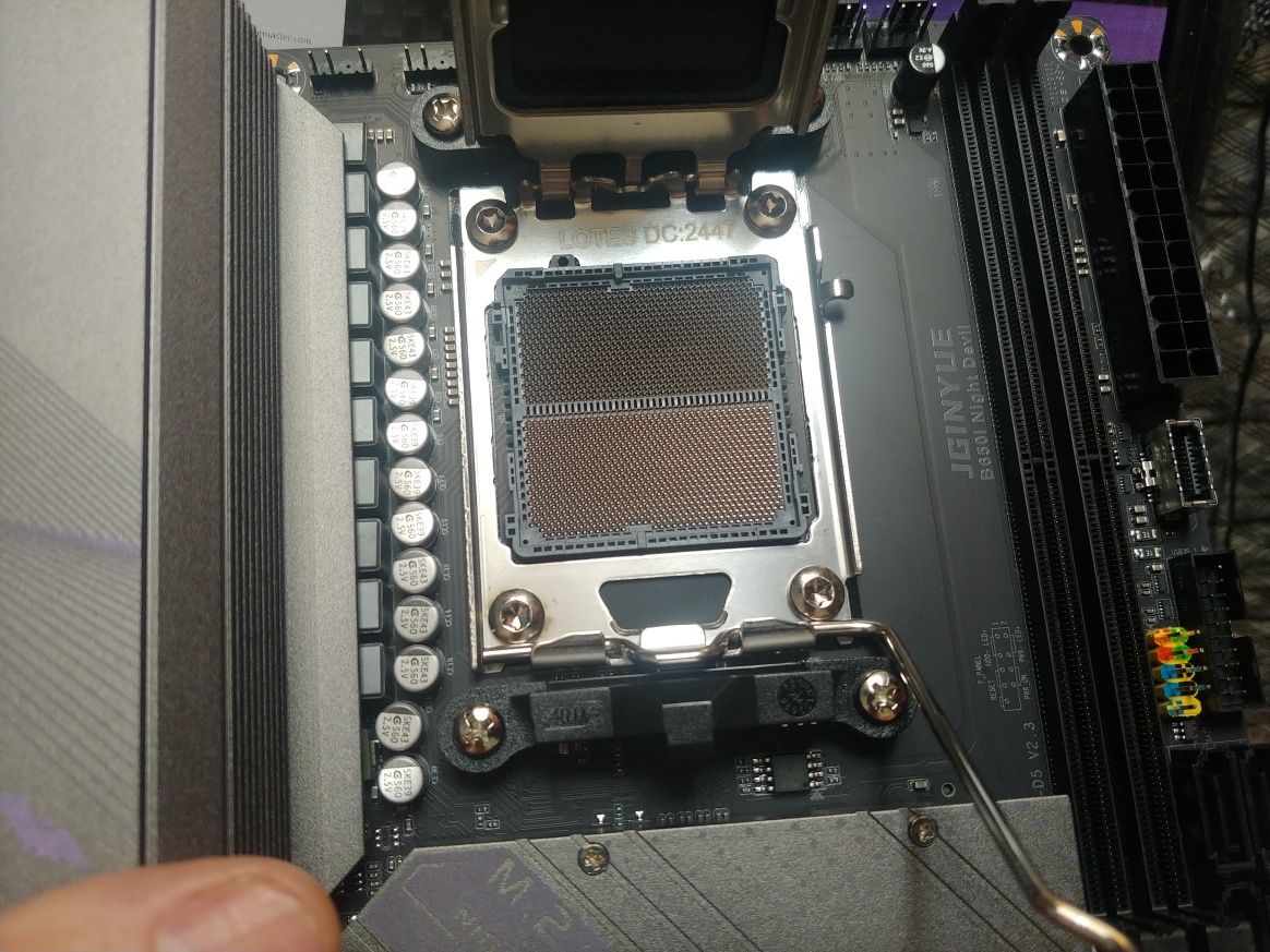Материнська плата ITX JGINYUE B650i Night Devil