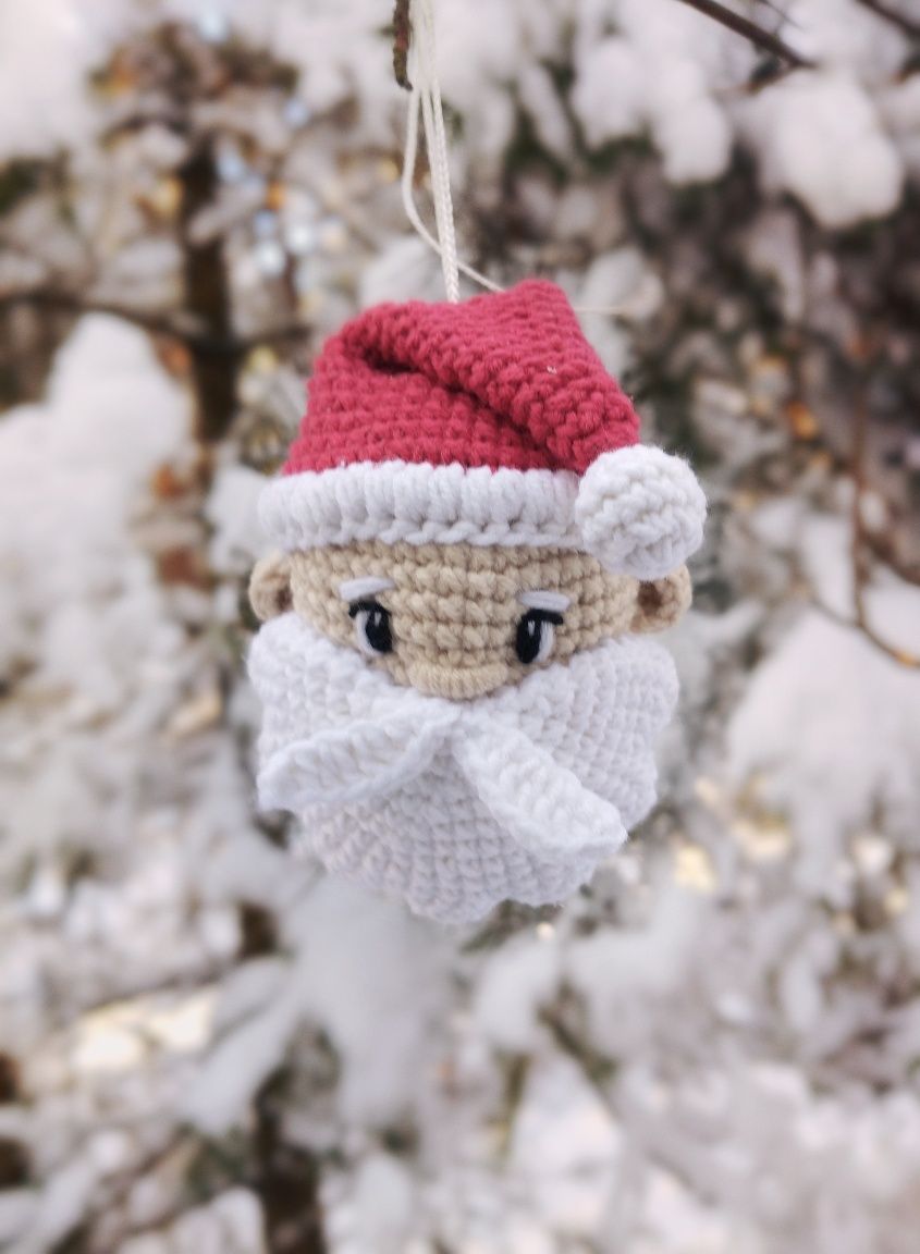 Bombka świąteczna Święty Mikołaj ozdoba choinkowa na szydełku handmade