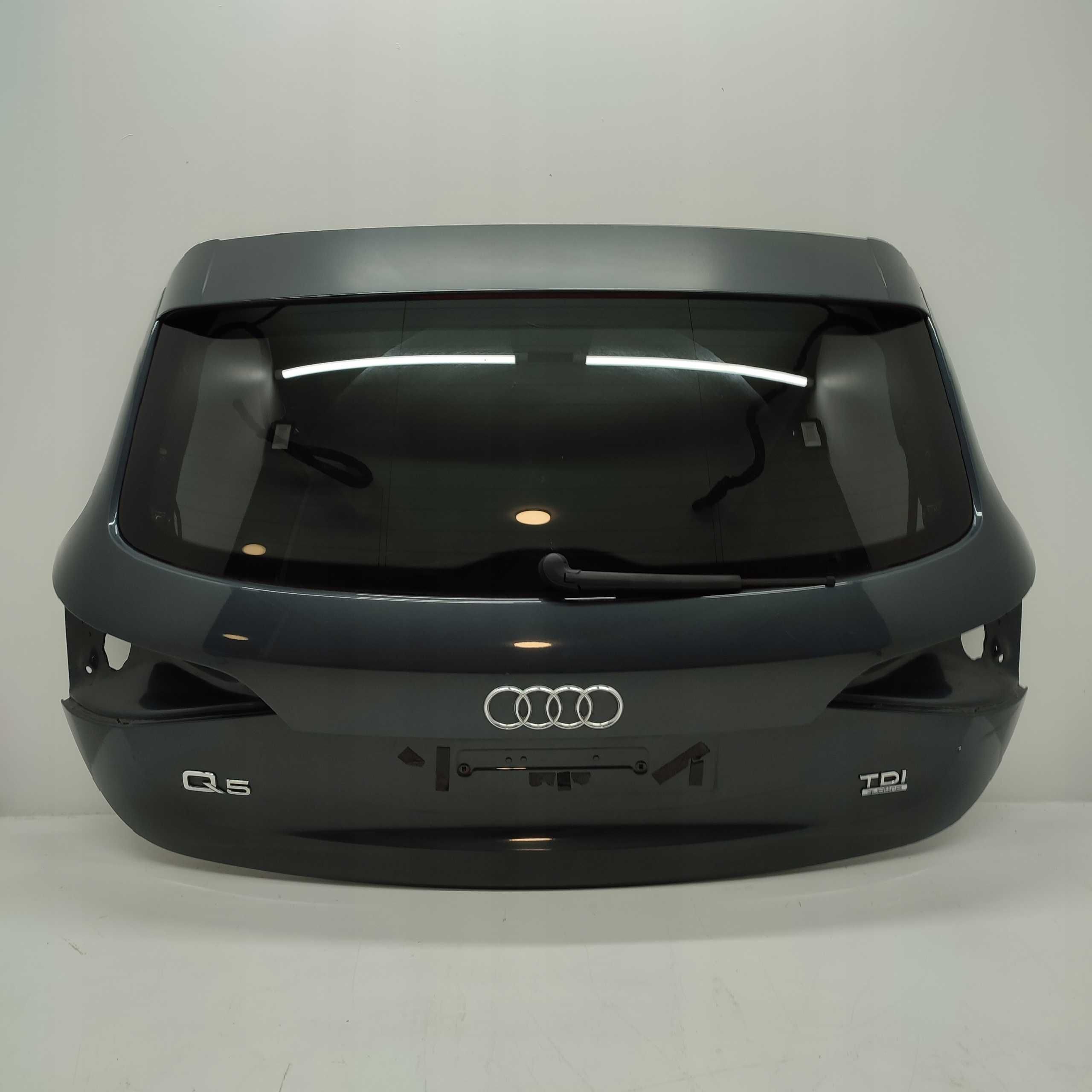 AUDI Q5 8R Крышка багажника