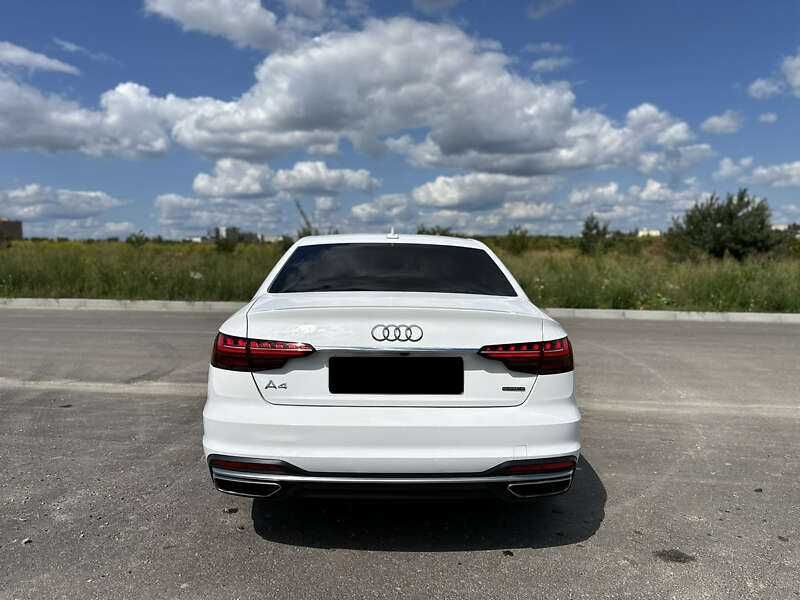 Audi A4 2020 2.0 TFSI Quattro