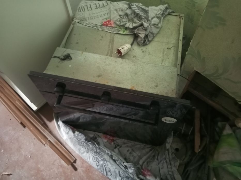 Духовка рабочая хорошее состояние