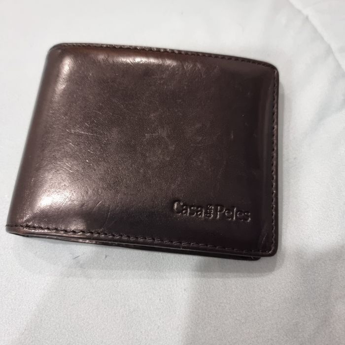 Vende-se carteira em pele