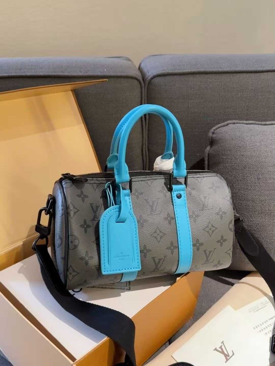 Mala de viagem LOUIS VUITTON Keepall Bandoulière 25 nova.