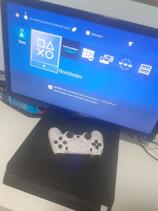 Playstation 4 slim