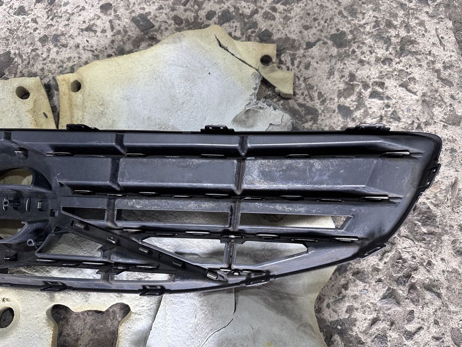 Решітка радіатора решотка радиатора volvo s60 v60 xc60 xc40