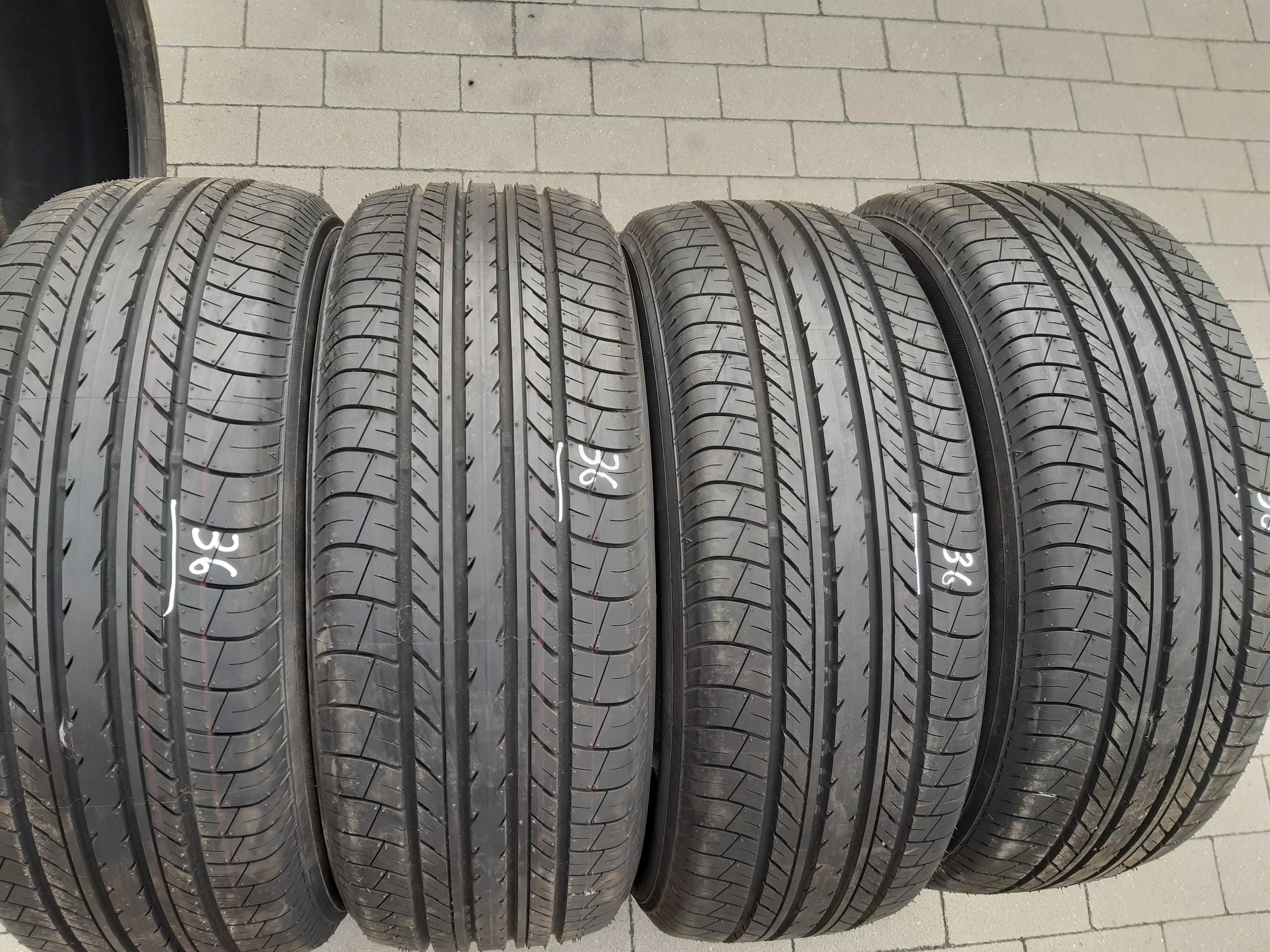 4x Opony 225 55 R 18 Yokohama BluEarth E70 4szt NOWE