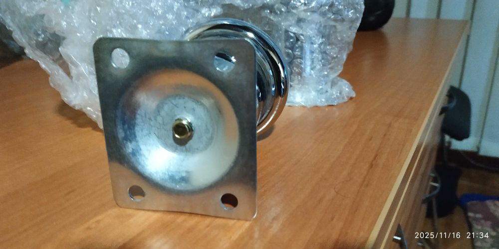 ножки мебельные D-50mm. H - 200mm