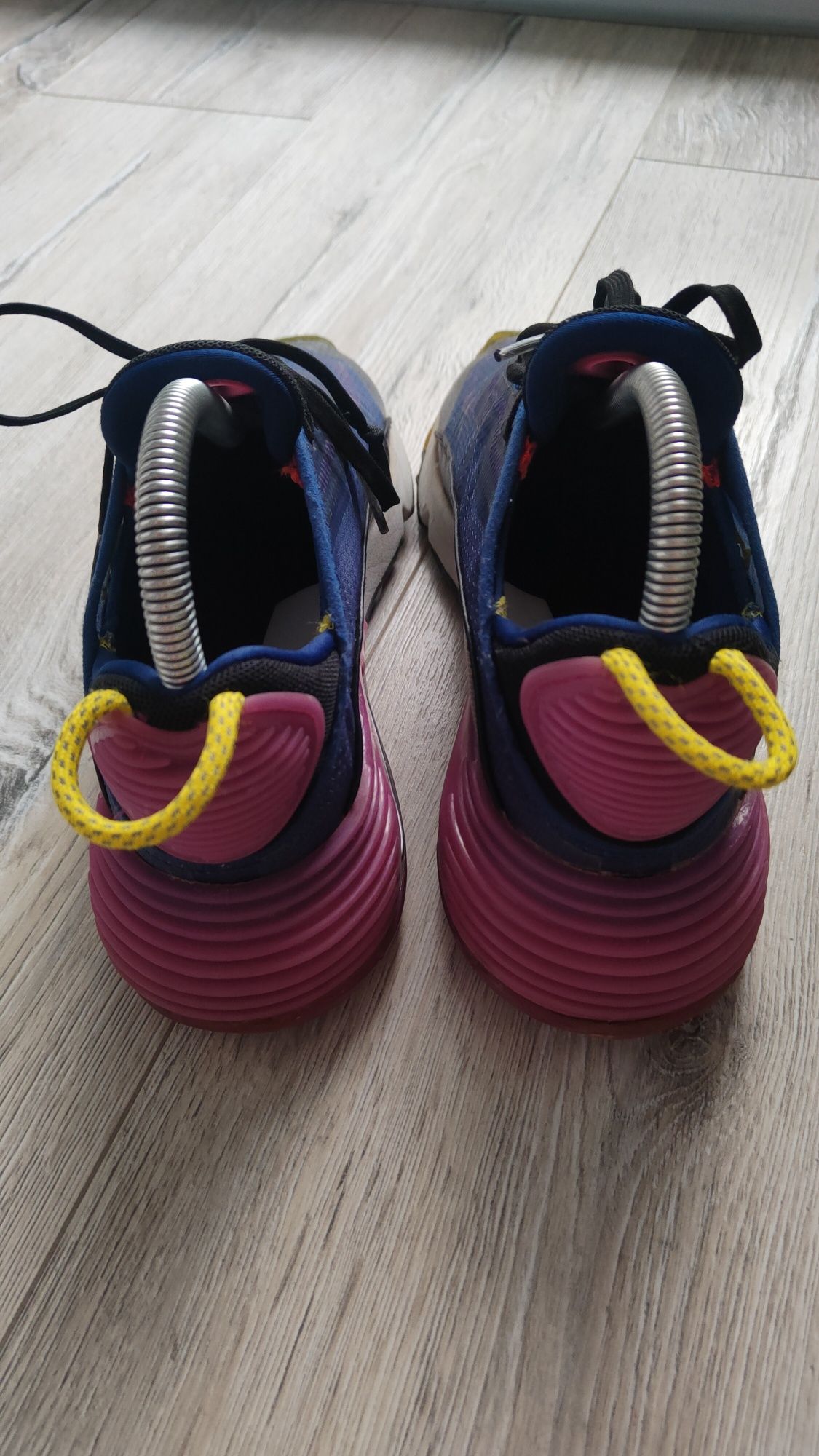 Nike Air Max 2090