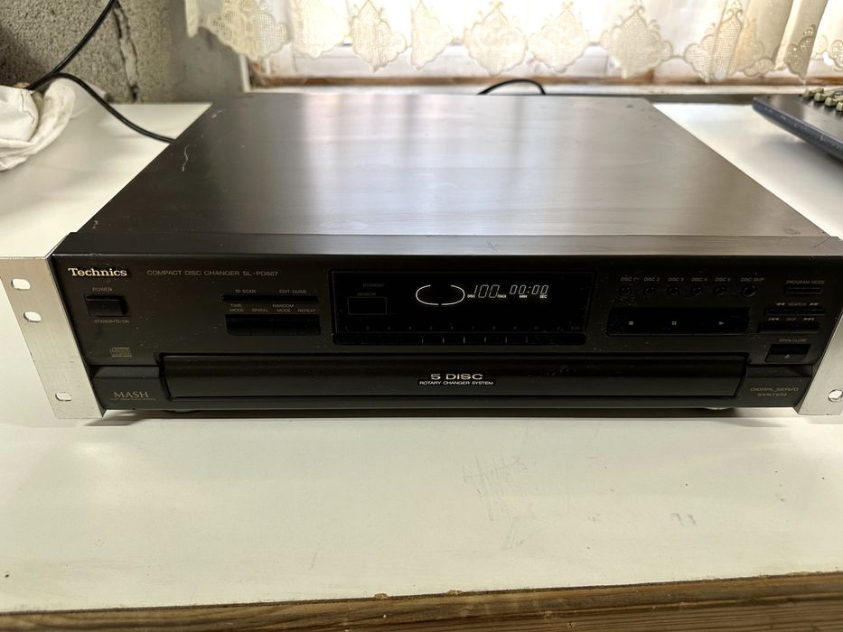 Leitor de CDs Technics SL-PD887