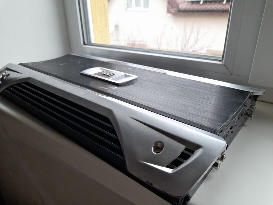 Підсилювач JBL GTO 1004