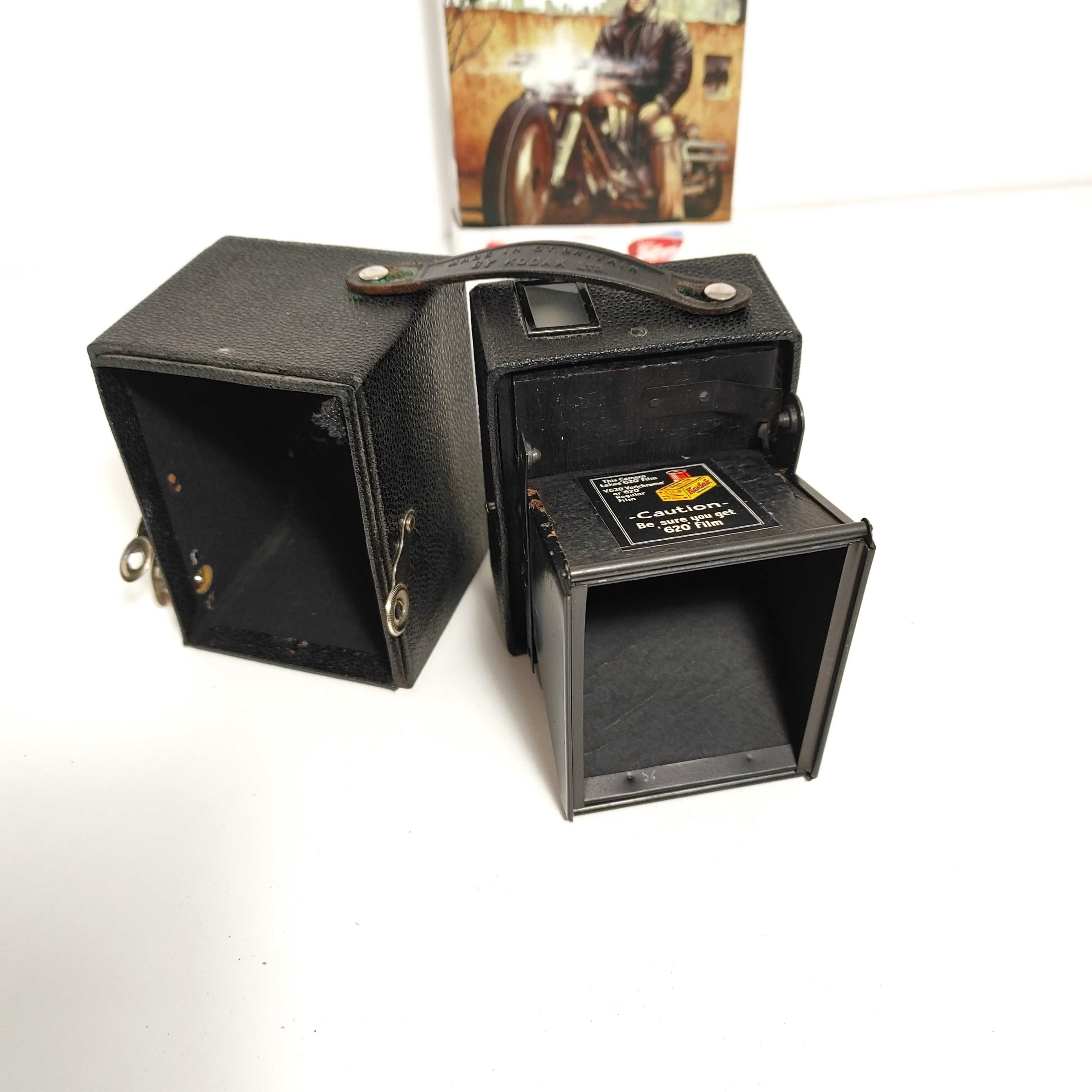 Pudełkowy aparat fotograficzny KODAK Six-20 "Hawkeye - Major" 1930 rok