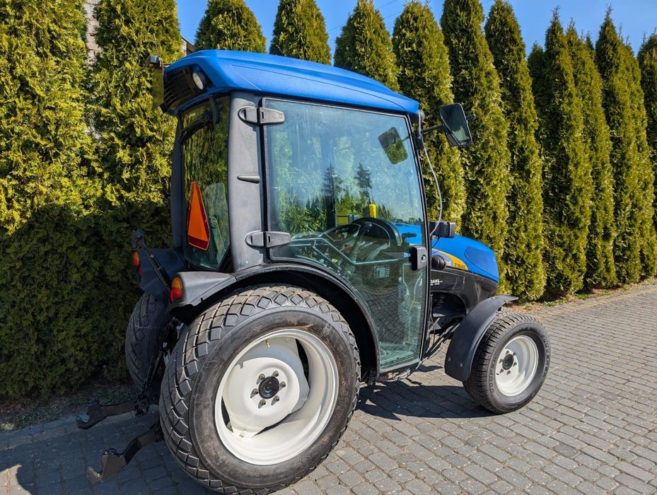 New HOLLAND T3040, 2013 rok! Niski przebieg! 4x4, Zamiatarka, pług !!