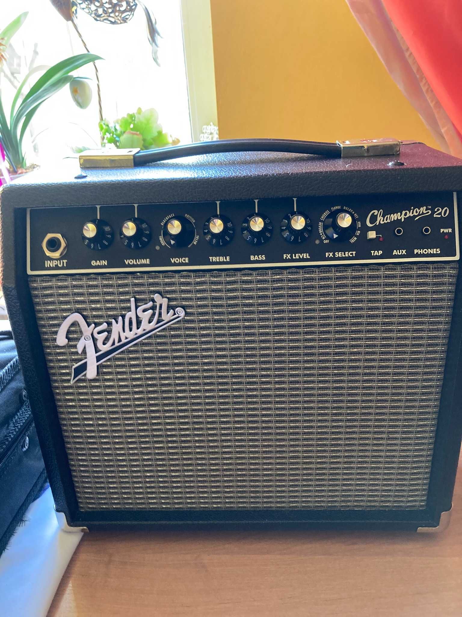 Gitara elektryczna vintage v100 + Akcesoria