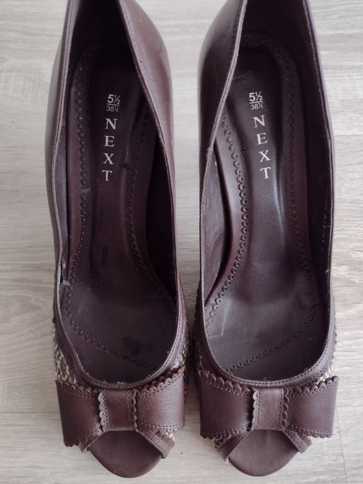 Buty na obcasie 38