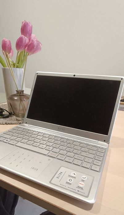 Notebook Ultra Fino Intel Core i5 8GB RAM - Ótimo Estado!