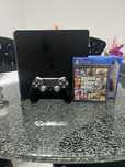 PS4 em excelente estado + GTA V Premium Edition