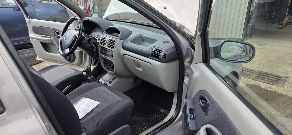 Кліо 1.4 16v з кондиціонером