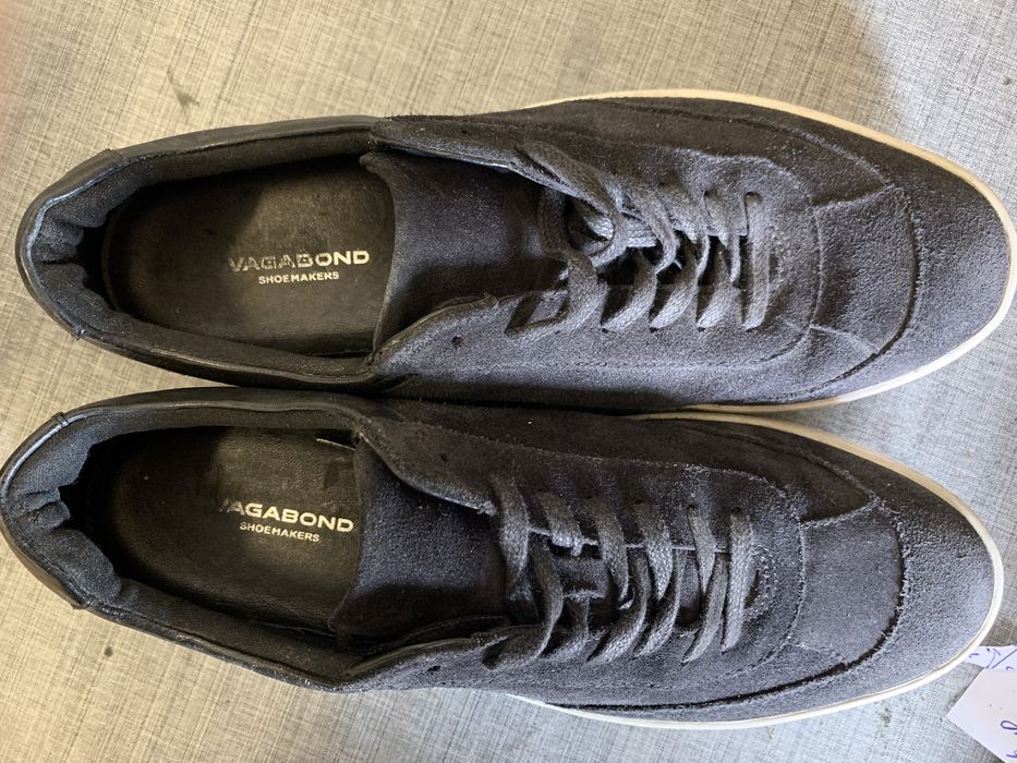 Продам  туфли-кеды VAGABOND