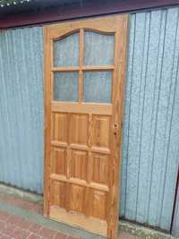 Drzwi drewniane, skrzydło prawe. 80 x 205 cm