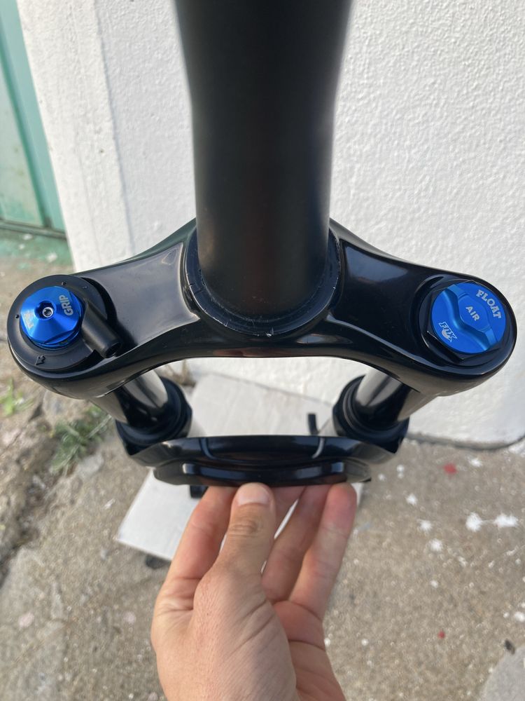 Suspensão FOX 32
