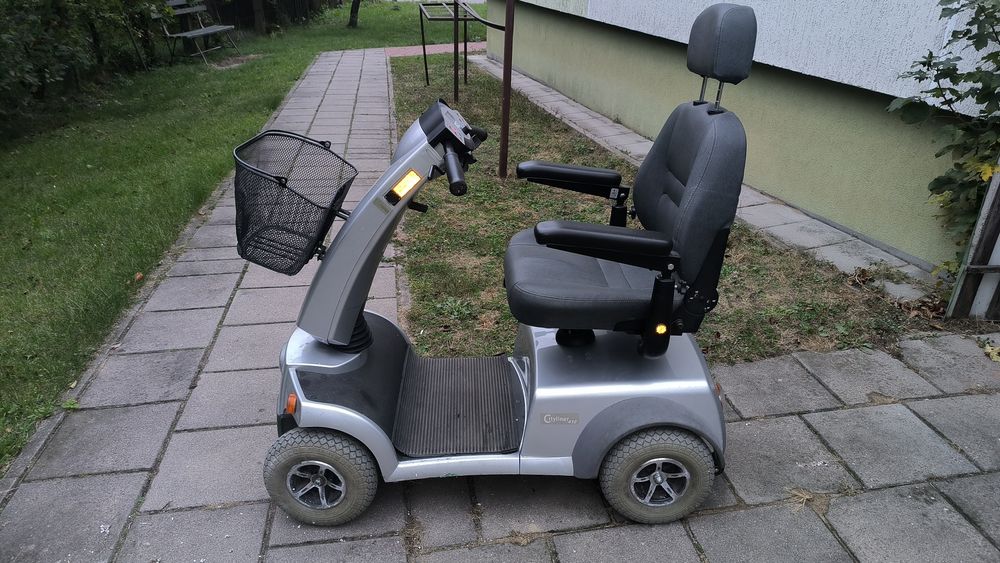 Wózek, skuter elektryczny dla niepełnosprawnych