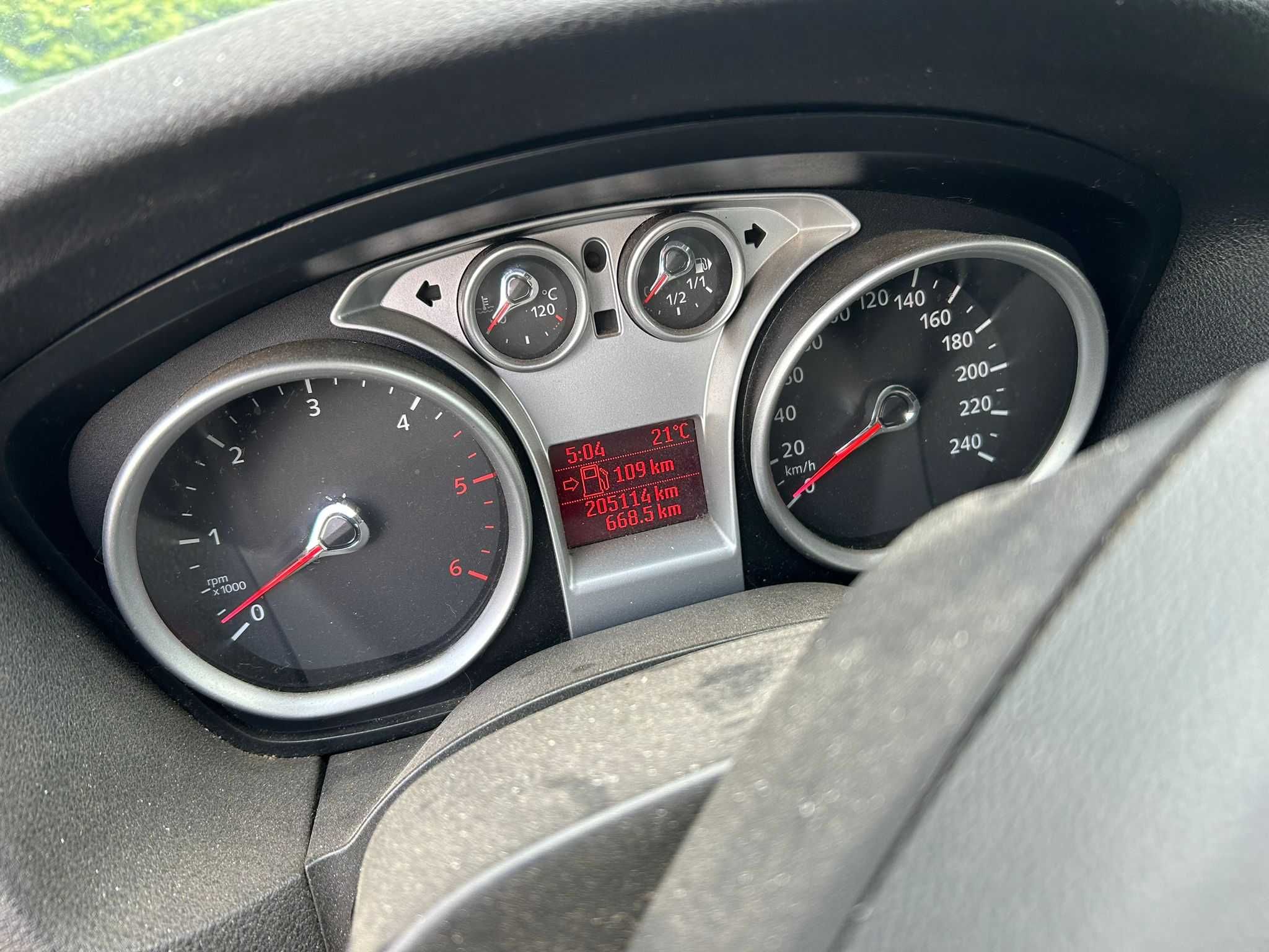 FORD FOCUS MK 2 lift livt 1.6 TDCI kolor h4 kombi części