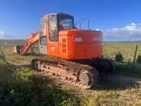 Vende se hitachi 135