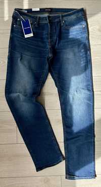 Nowe meskie jeansy Jack & Jones 33 / 32 spodnie