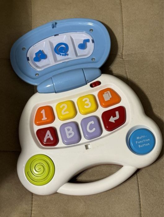 Детский музыкальный ноутбук