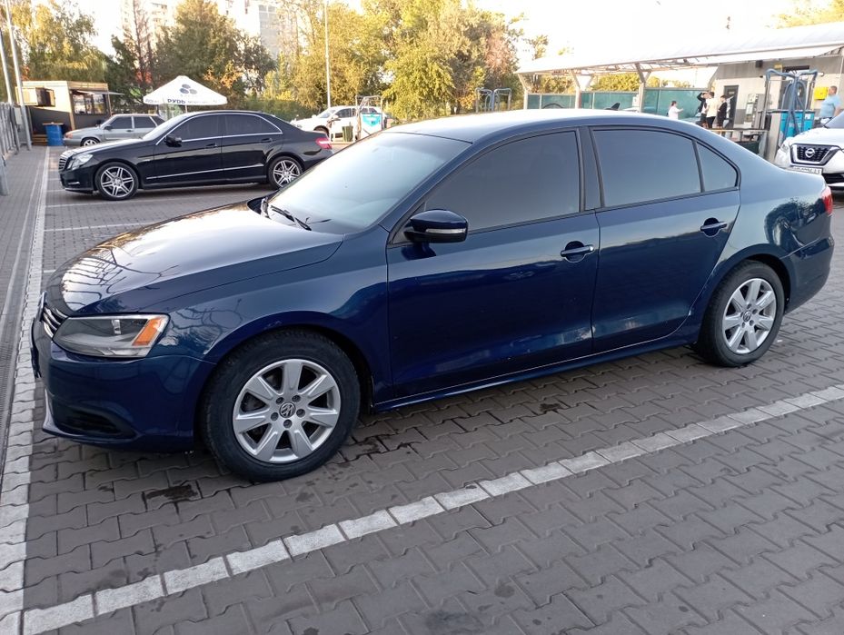 Продам Volkswagen JETTA 2013